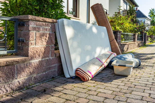 Best Construction Debris Removal  in Lyncourt, NY